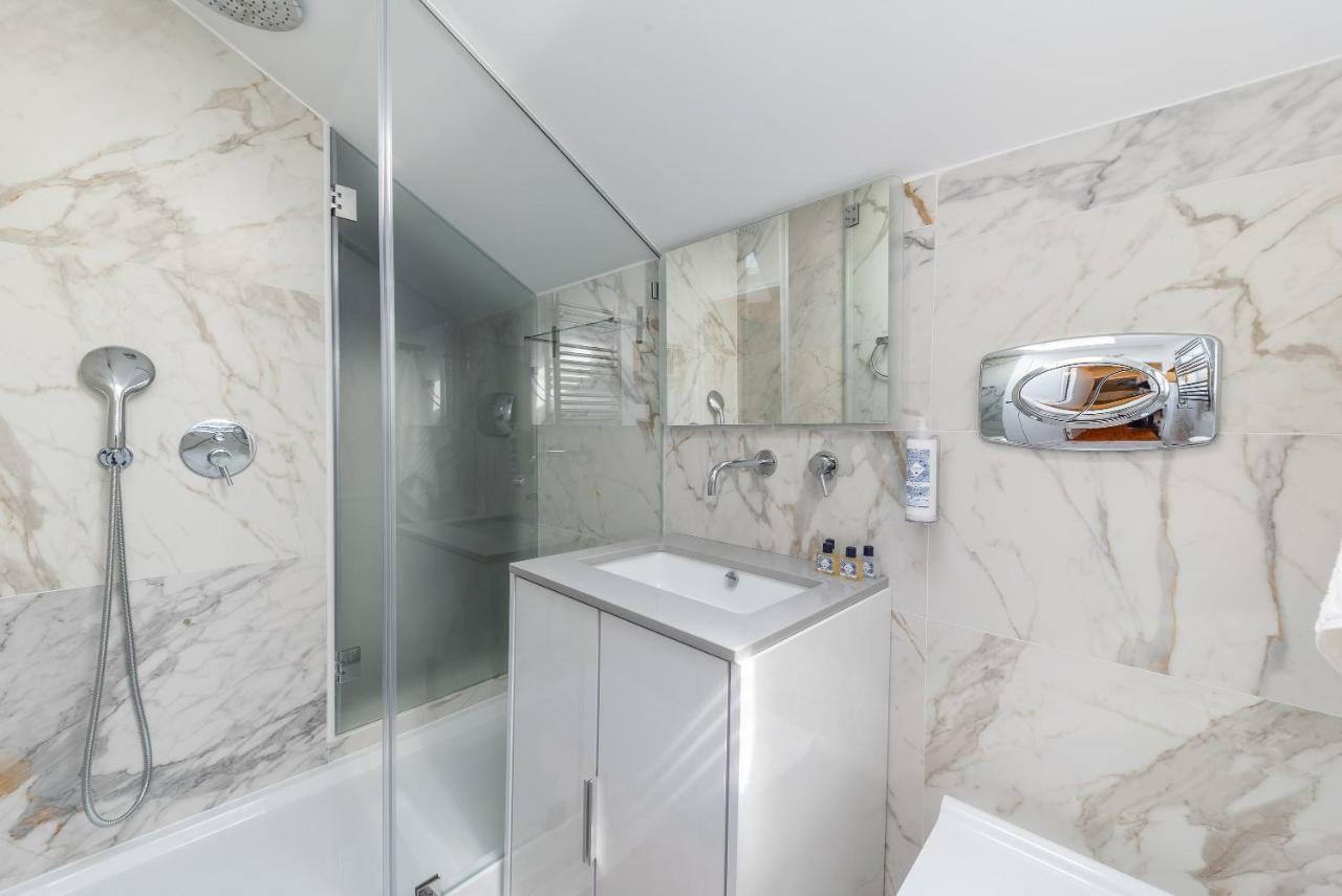 Style And Comfort In Downtown Lissabon Exterior foto